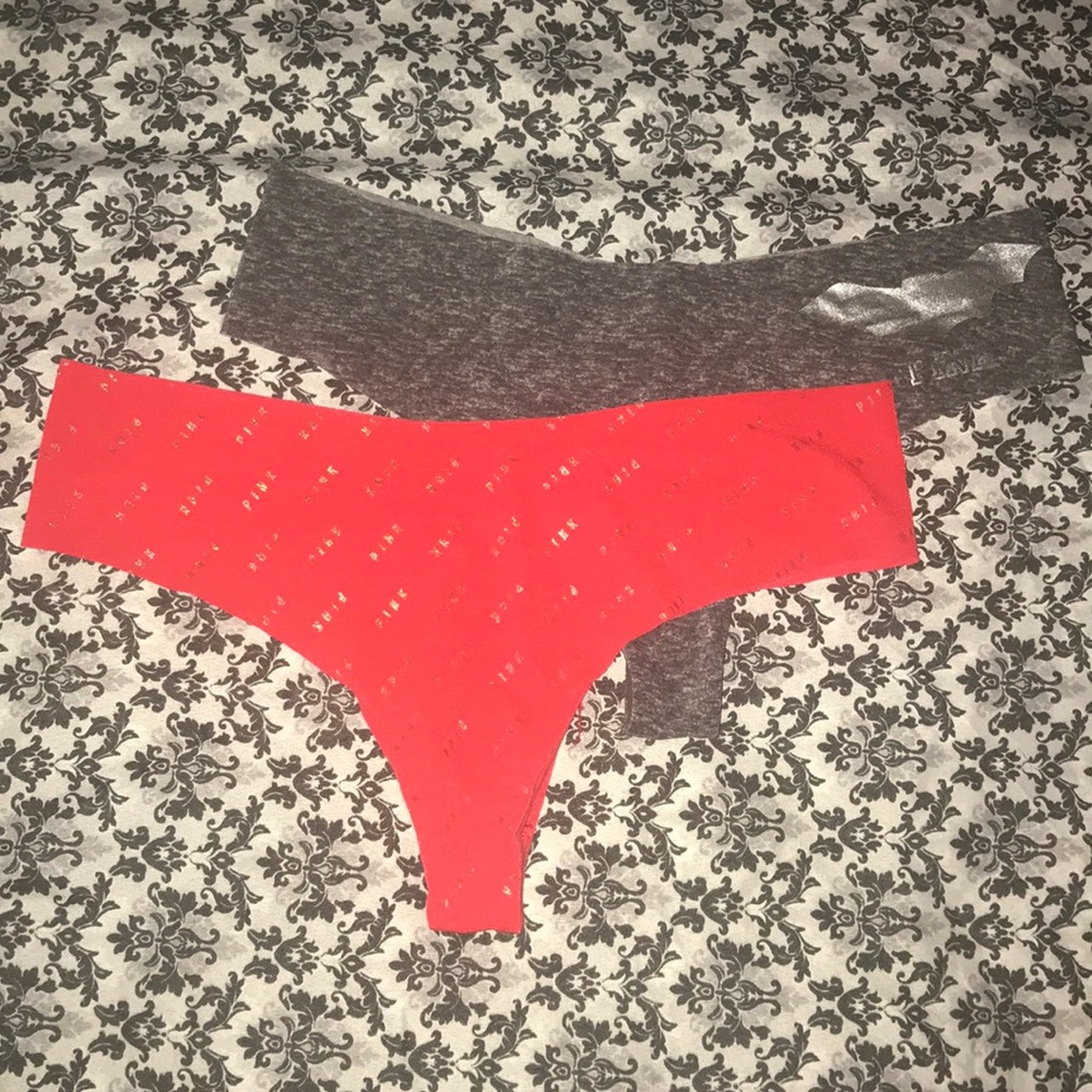 Victoria’s Secret Seamless Thong Set